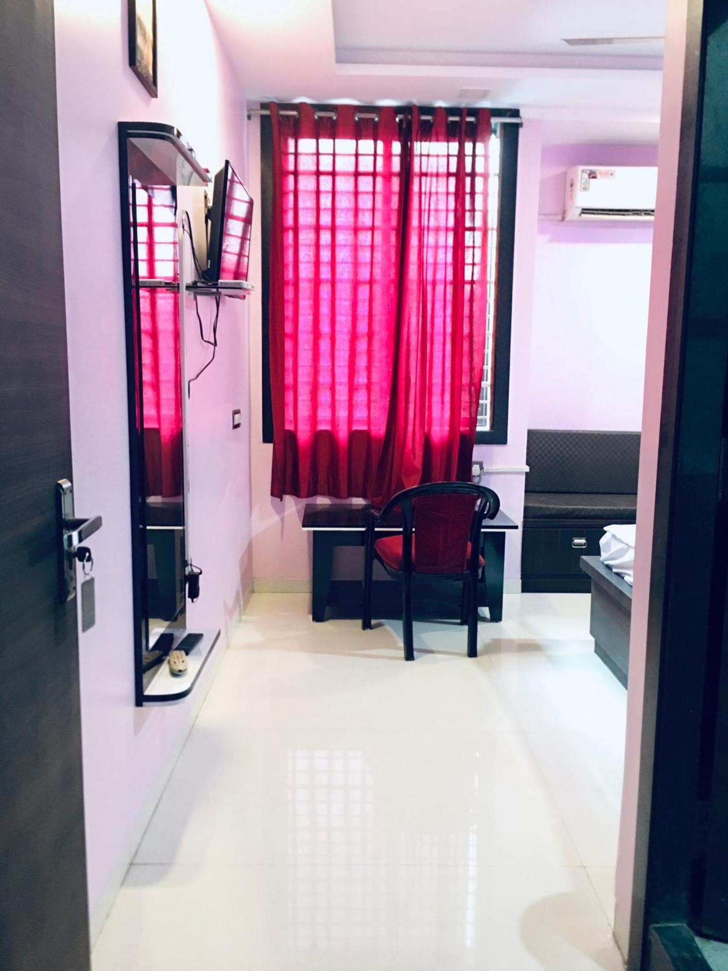 Chanda Palace Guest House Hazaribag Exterior photo